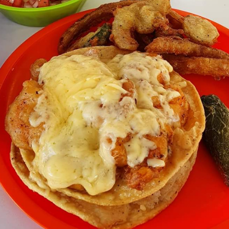 Tostada Gratinada
