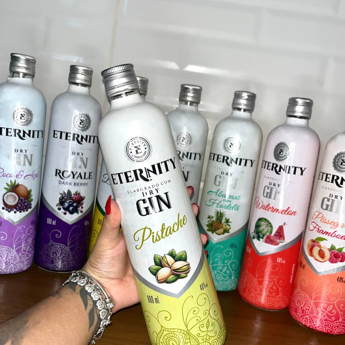 Dose eternity 700ml com energético Bally e gelo saborizado