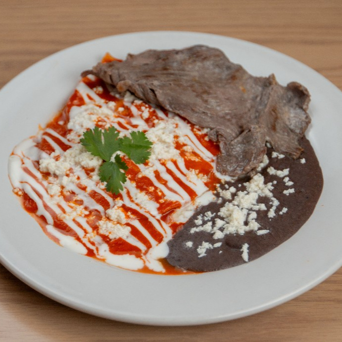 Enchiladas con cecina