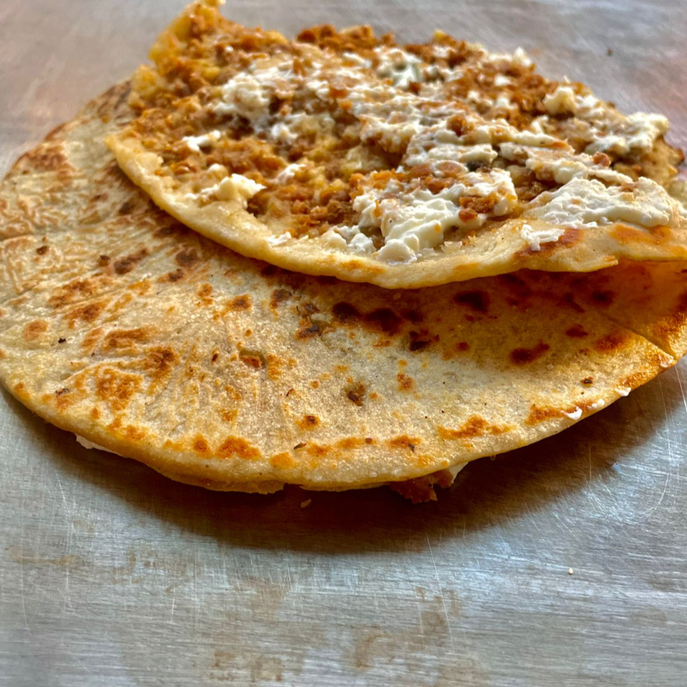 Gordita Triple Queso con Migaja