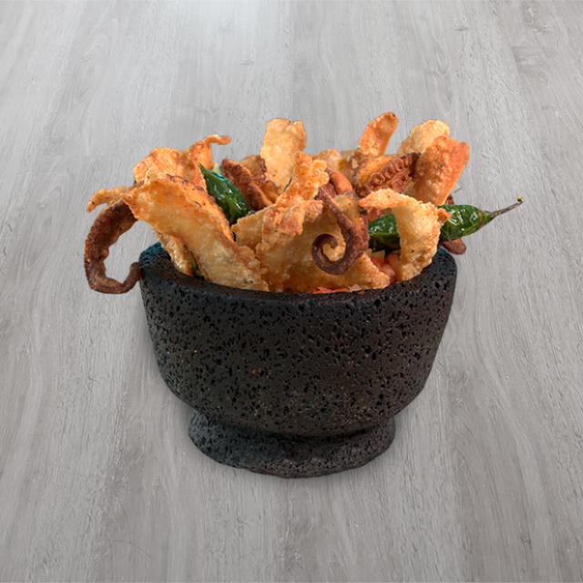 Molcajete de Chicharrón Mixto