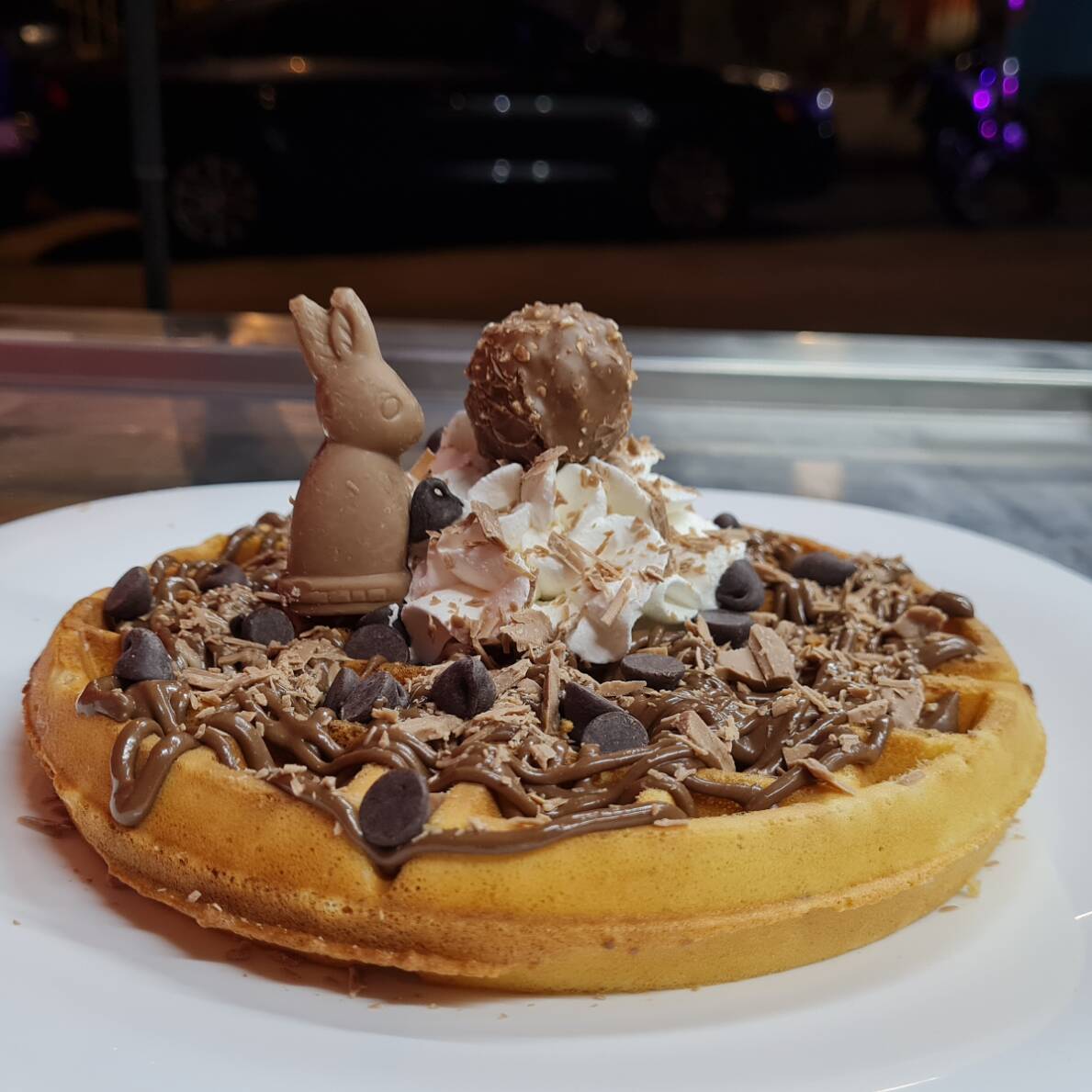 Waffle Conejo + Malteada