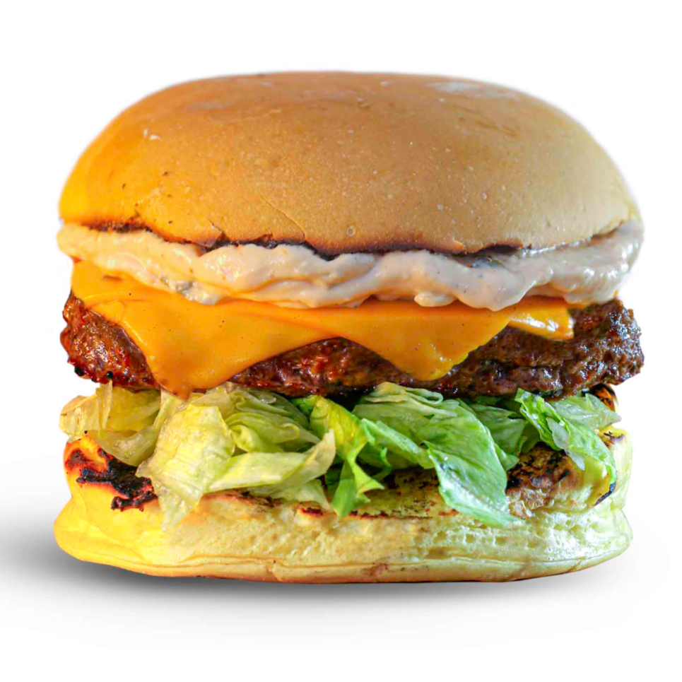 Pão brioche, Hambúrguer 170g, Alface, Fatias de cheddar e Deliciosa maionese de picles