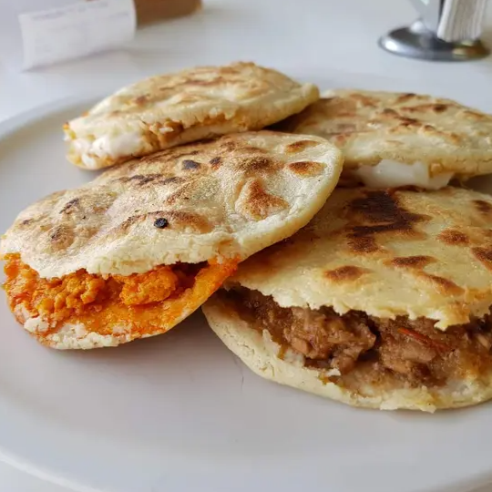 Raja con Queso, Gorditas de Maiz
