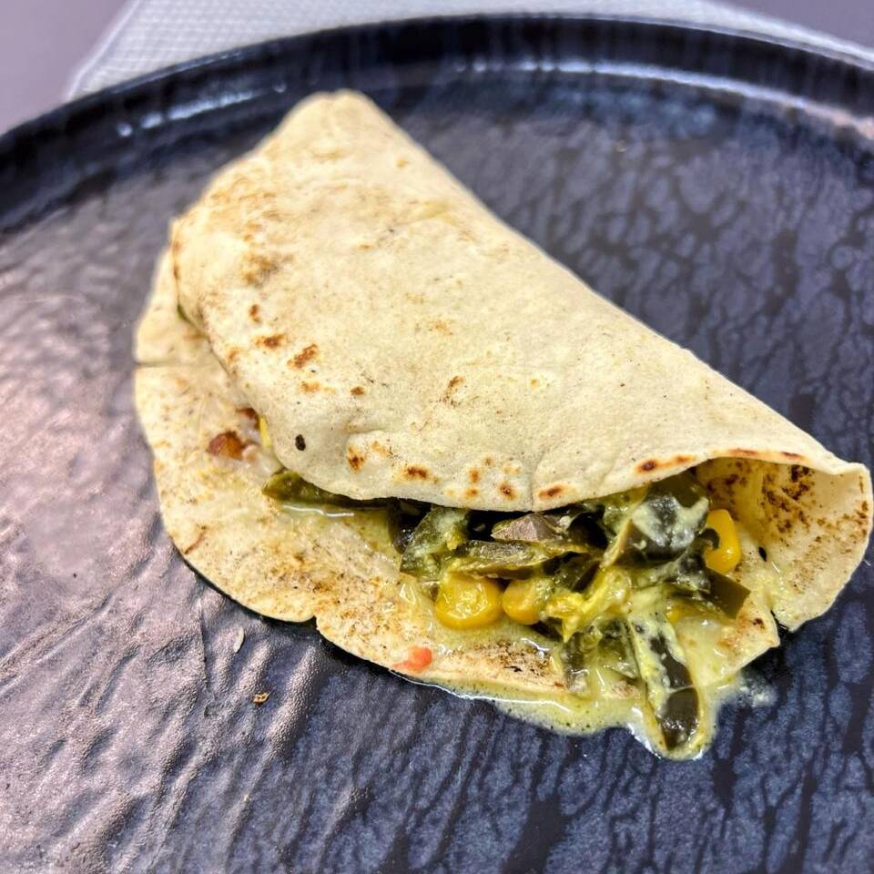 QUESADILLA DE RAJAS A LA CREMA