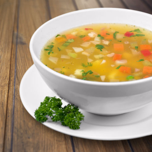 Caldo de Pollo con Verduras