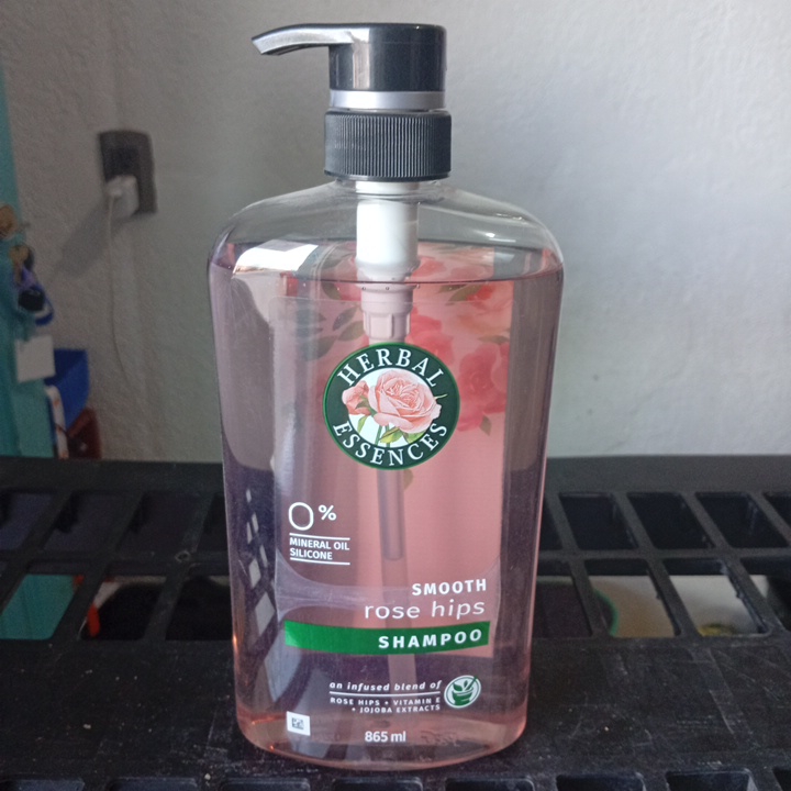 Shampoo Herbal Esscenses Rosas 865ml