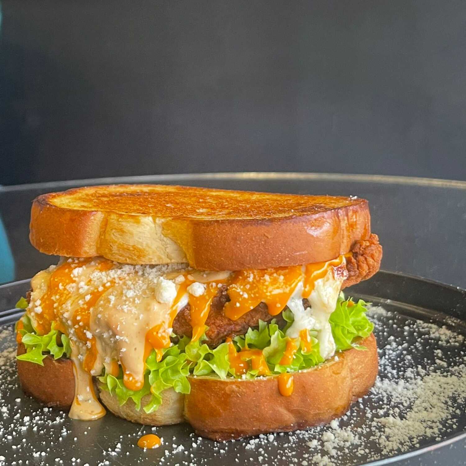 Toto THC Chicken Burger