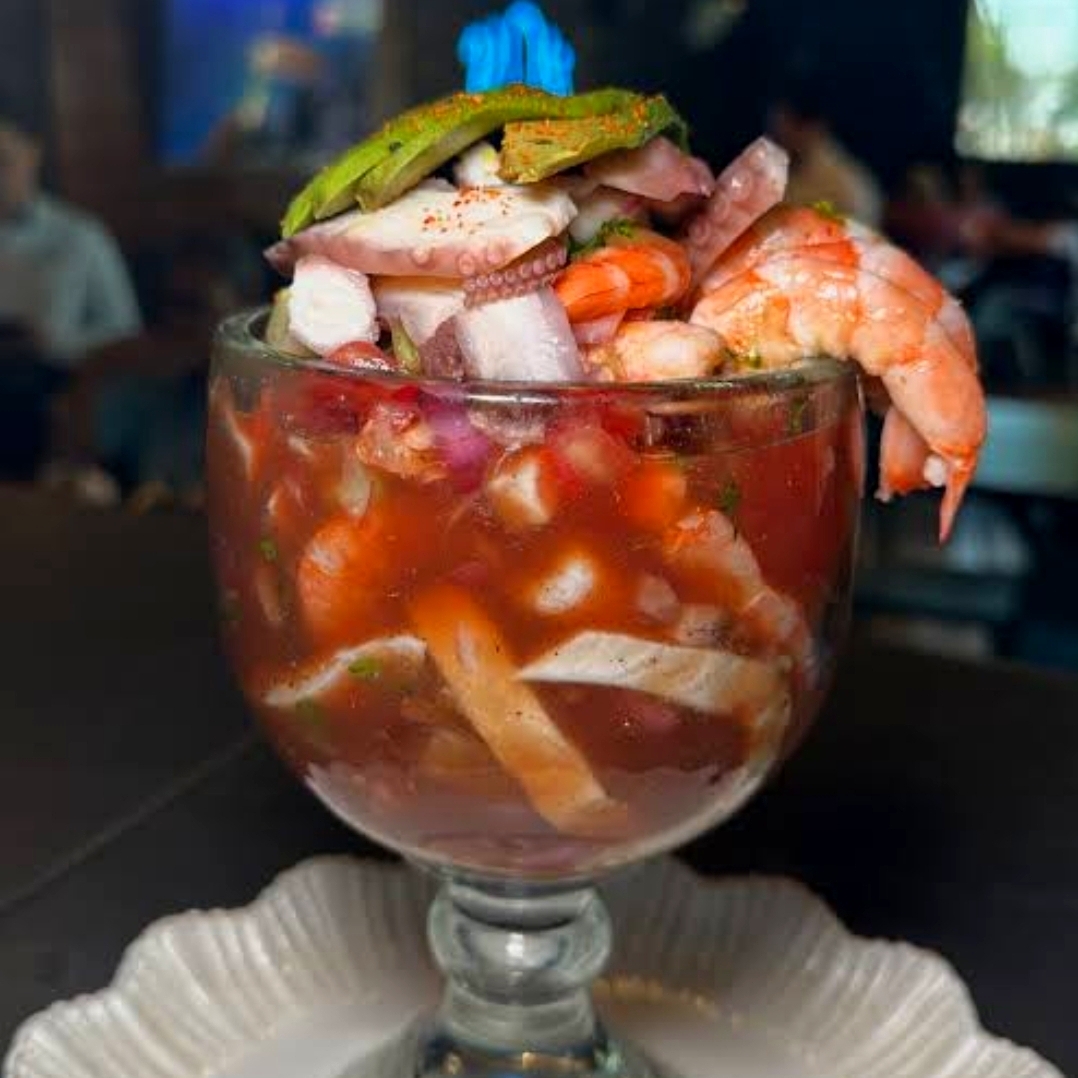 Coctel Campechano camaron y calamar