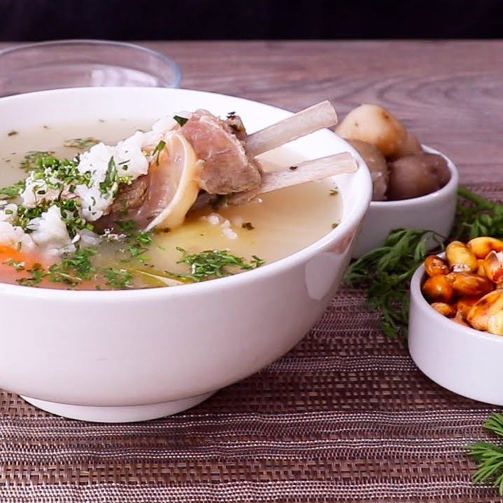 CALDO DE CORDERO