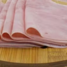 Presunto Fatiado e Embalado Serve 3 pessoas (100g)