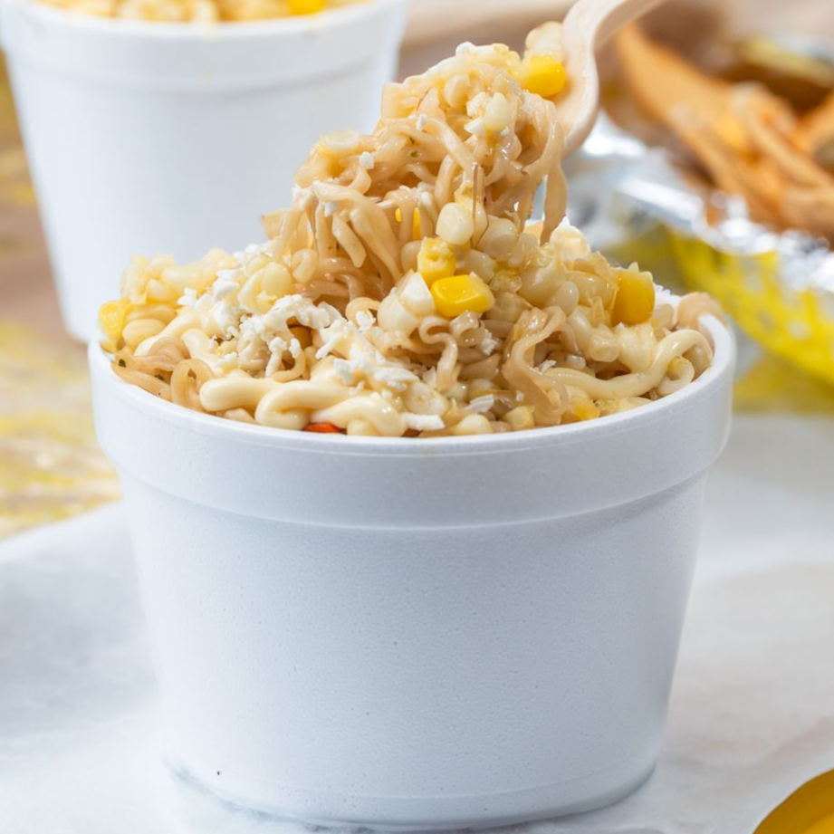Sopa Maruchan con Esquite