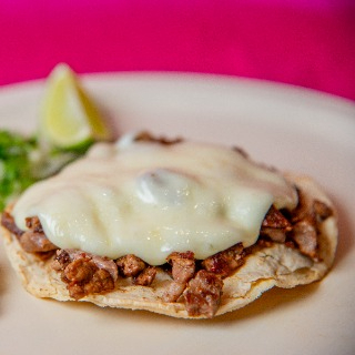TACO DE CHULETA CON QUESO