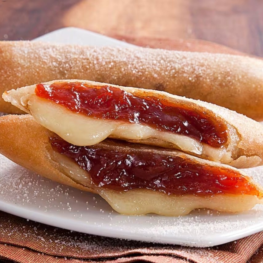 Massa Perfeita Crocante, Goiabada, Queijo Mussarela e Canela