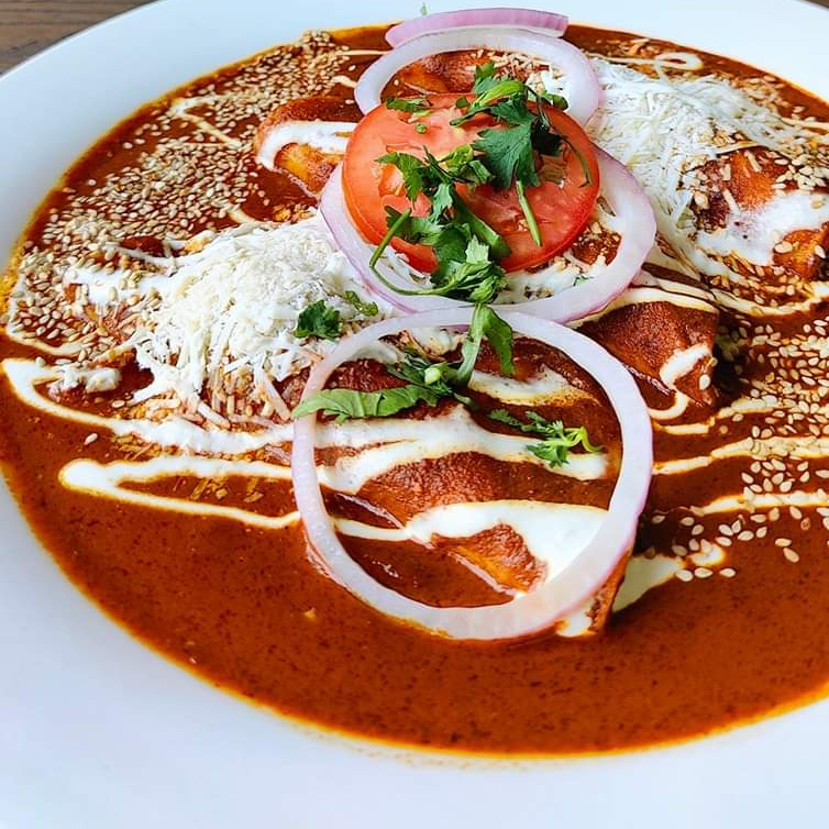 Enmoladas (mole teloloapan)