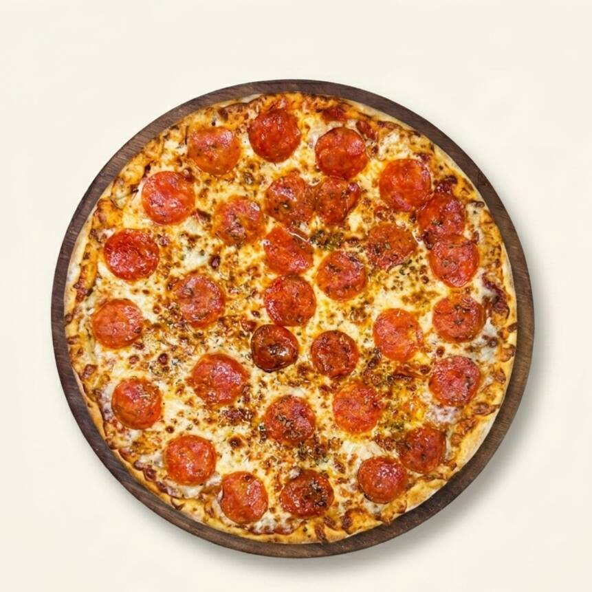 Pizza G | 08 Pedaços | 35cm
Fatias de pepperoni caprichadas, muçarela derretida e um toque de orégano. É simples, é direto e é pra deixar qualquer um suspirando no final.