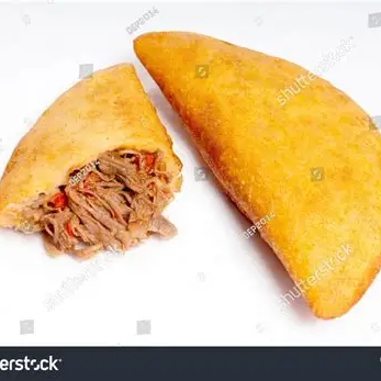 Empanada de Carne Desmechada