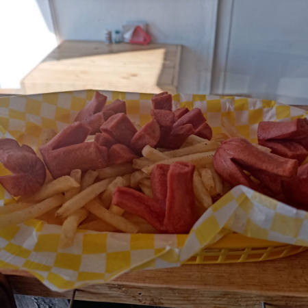 Salchipapas