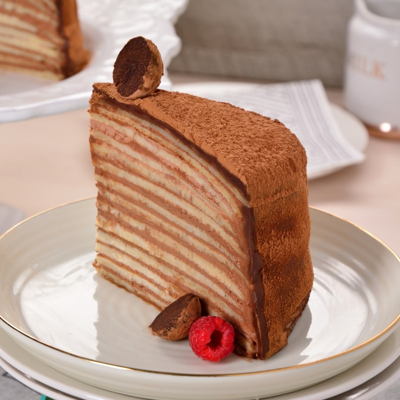 Rebanada de pastel de crepas