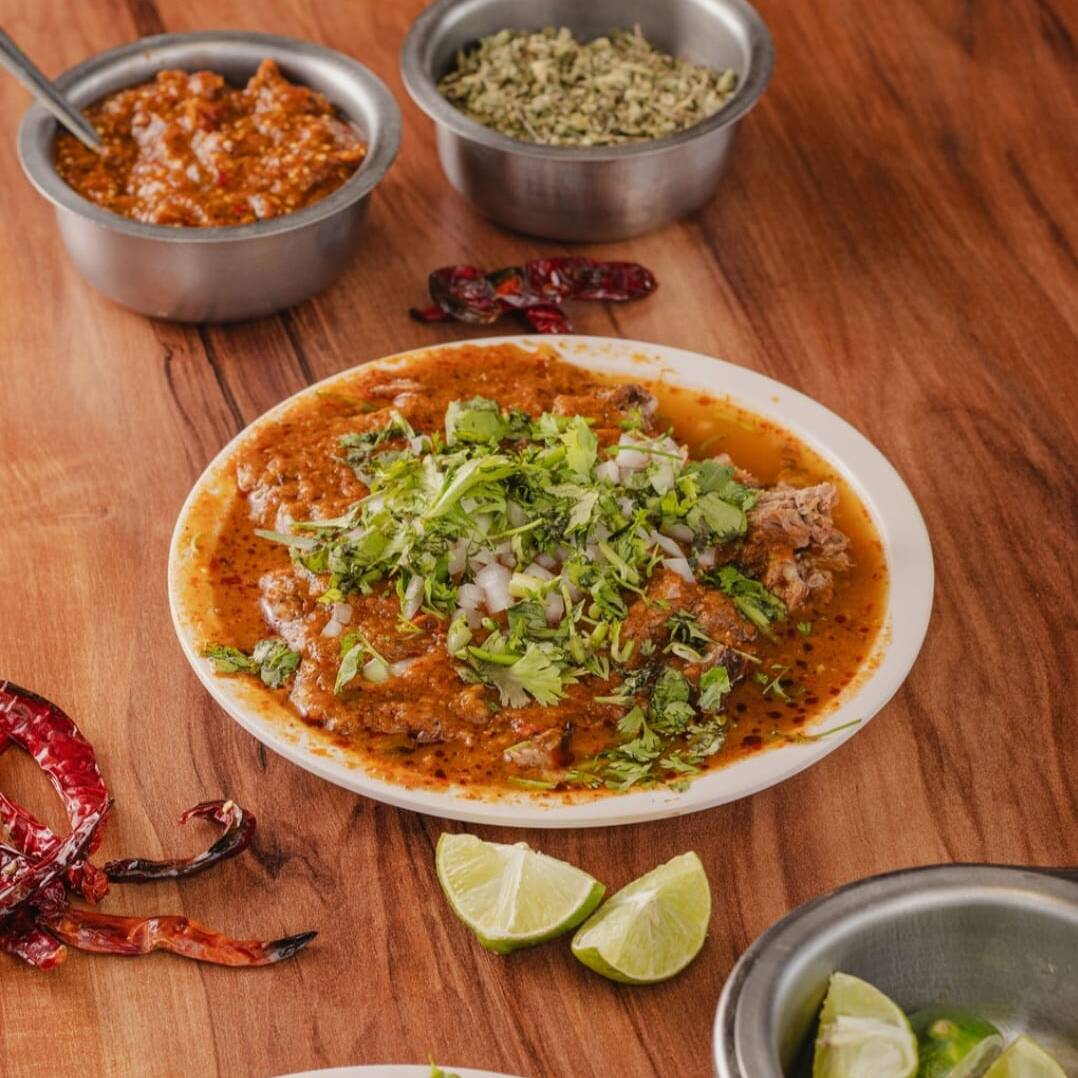 Plato de Birria Grande