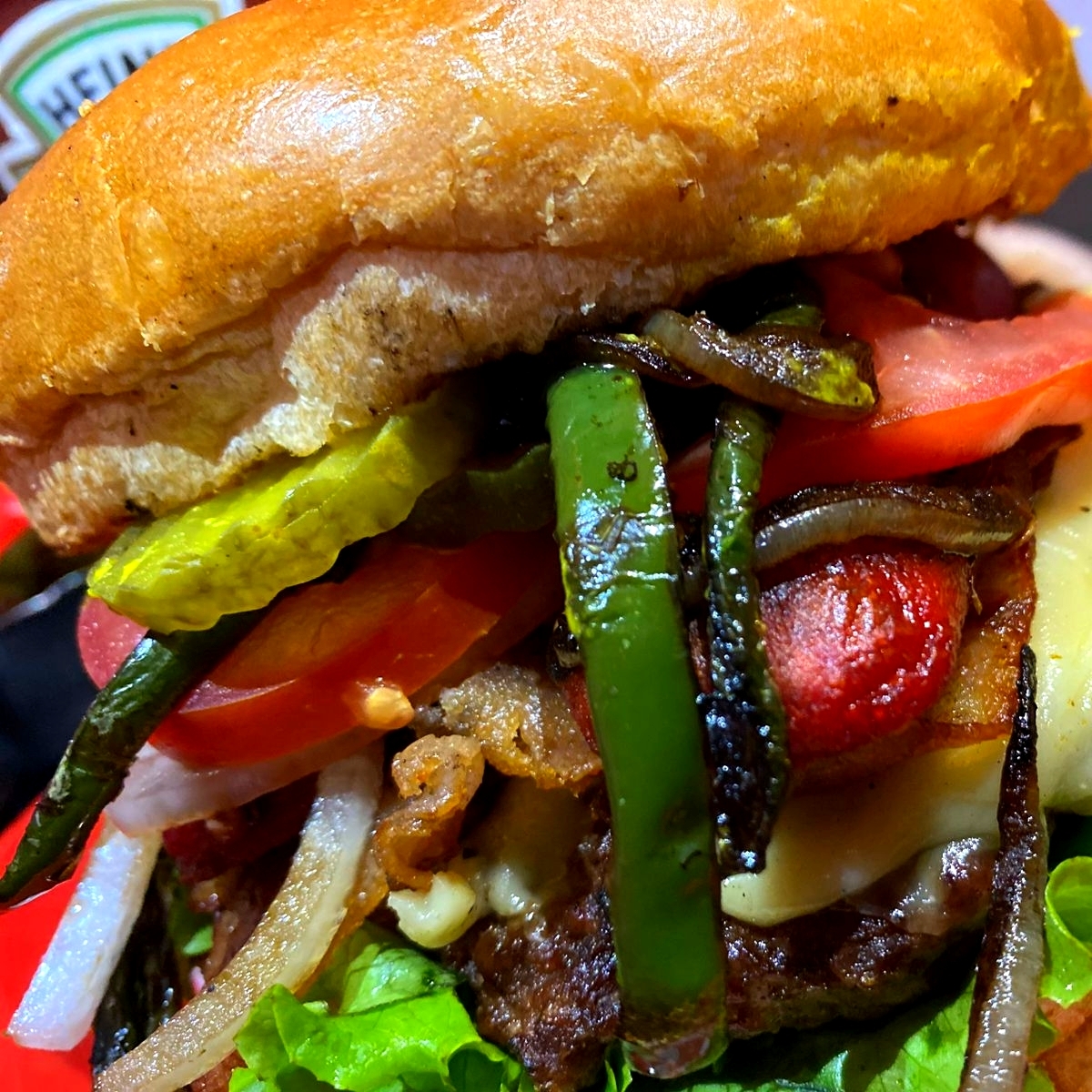 Burger Chisqueada + Papas a la Francesa