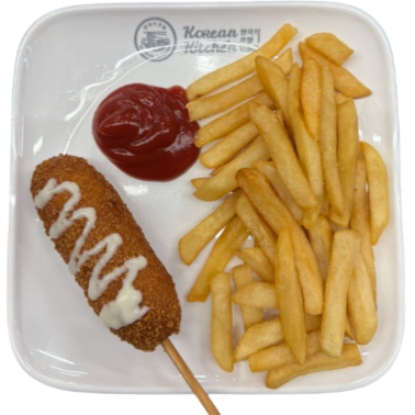 Corn Dog + Papas Fritas