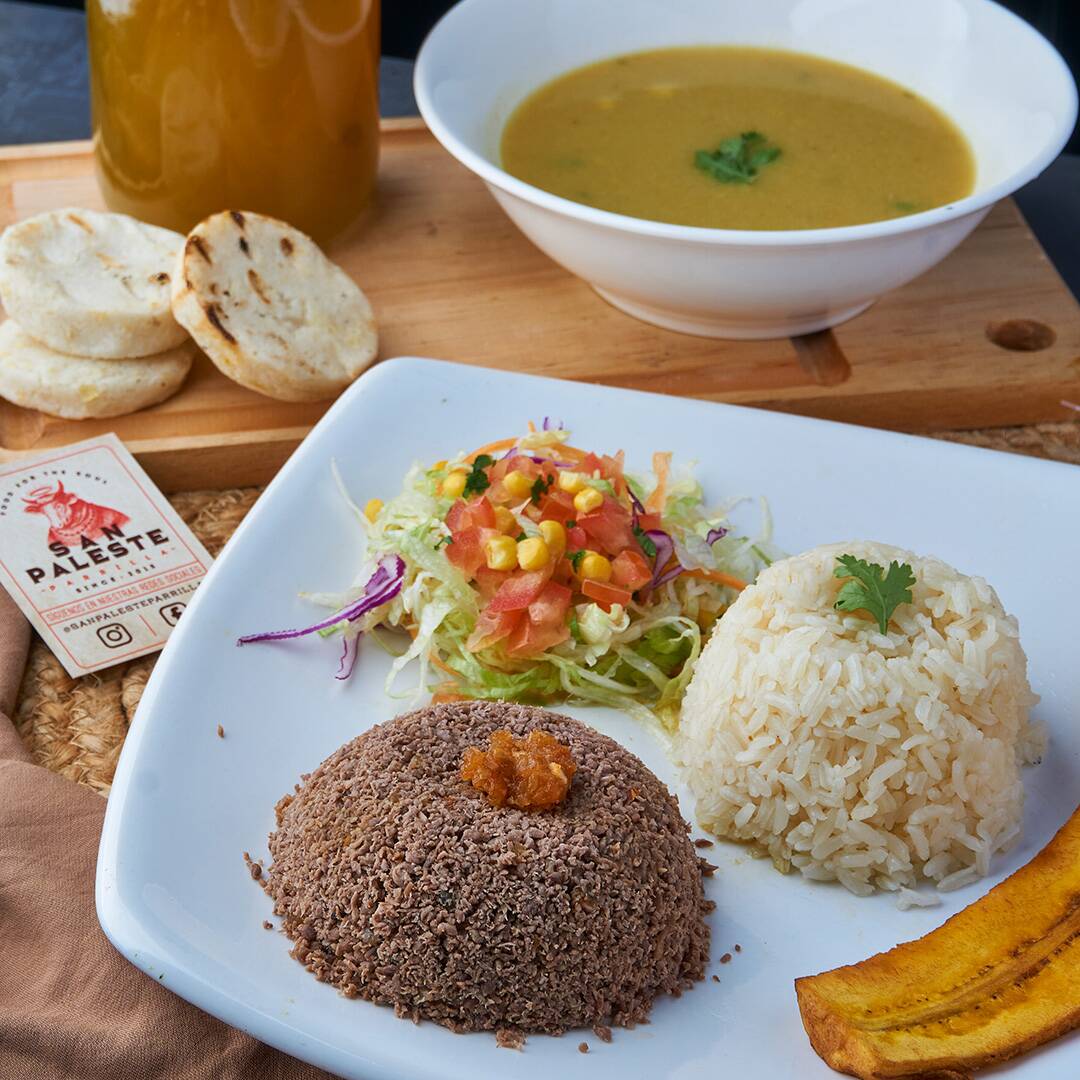 Menú con Albondigas