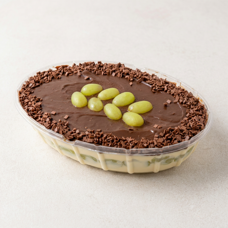 CREME DE NINHO COM UVAS FRESCAS FINALIZADO COM CREME DE BRIGADEIRO