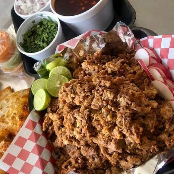 1/2 Kilo De Surtida más 1 L de Consomé