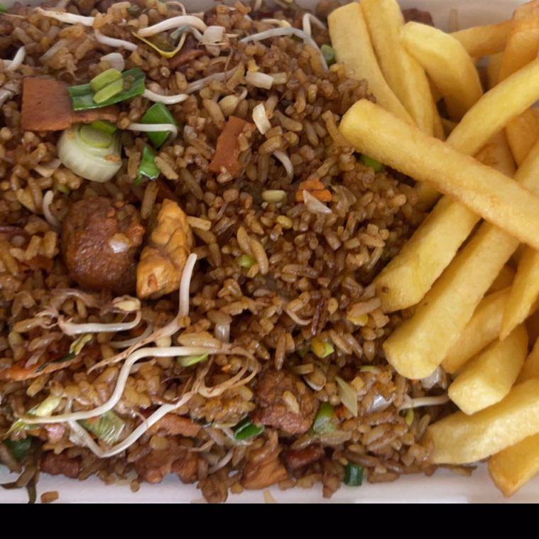 Caja Arroz Chino Personal + Papas Francesas