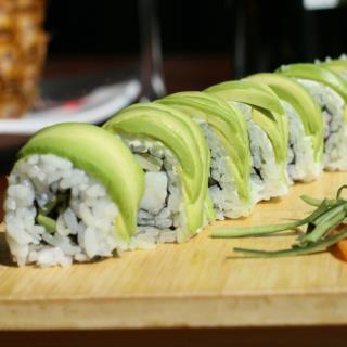 AVOCADO MAKI