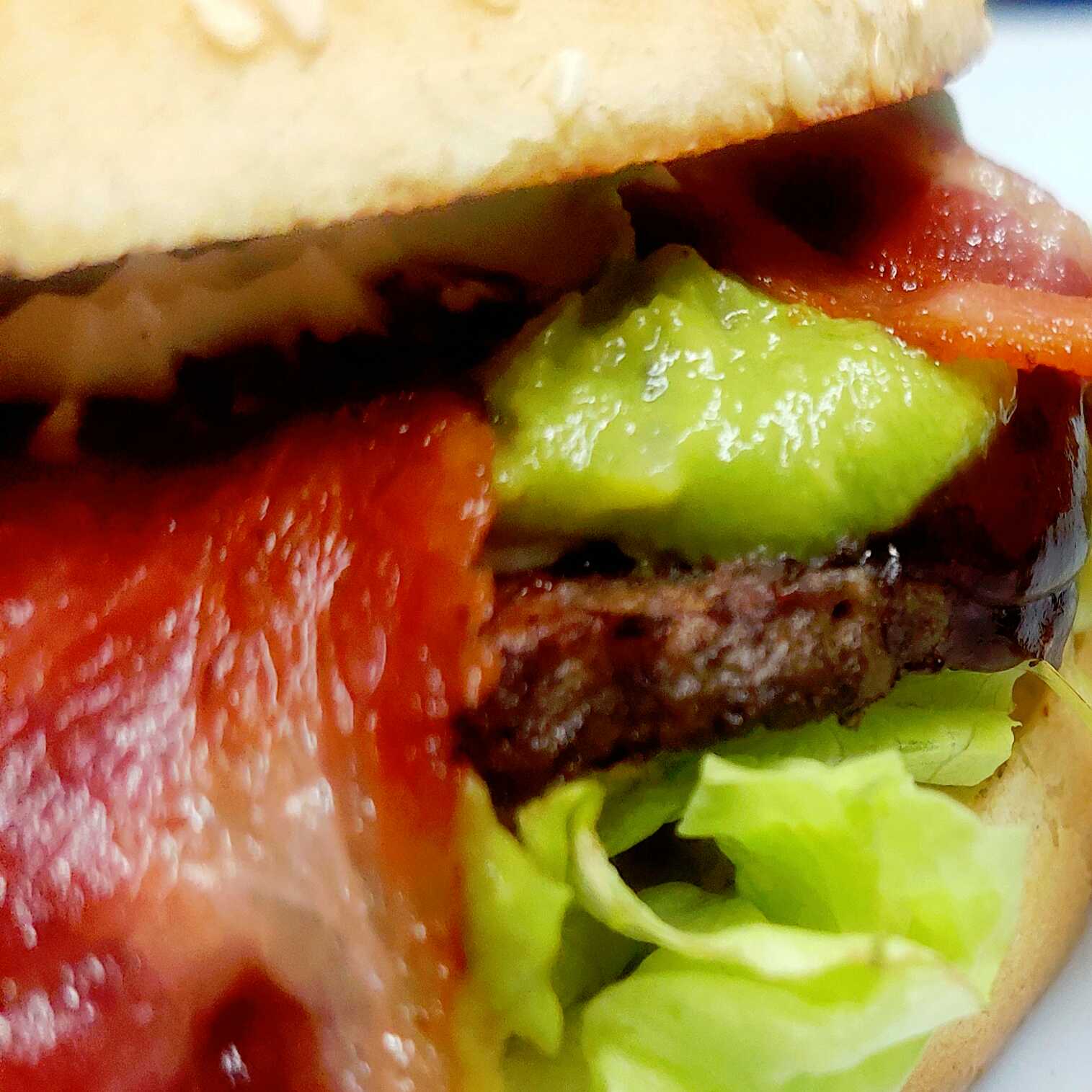 Nueva Guacamole con tocino burguer