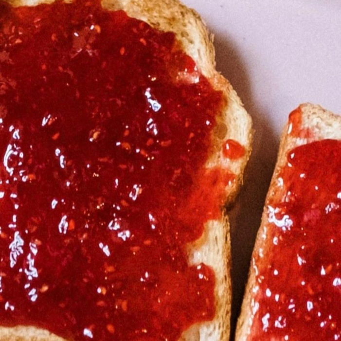 Toast - Mermelada de fresa
