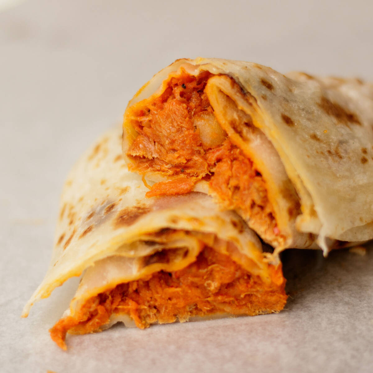 Burrito de Carne Deshebrada con Papas