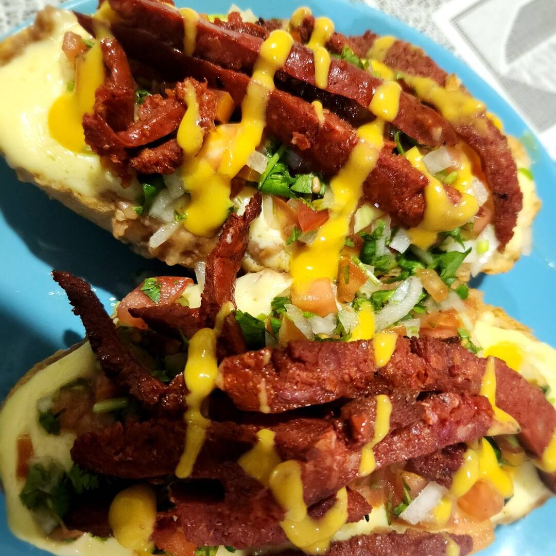 Molletes con Chorizo
