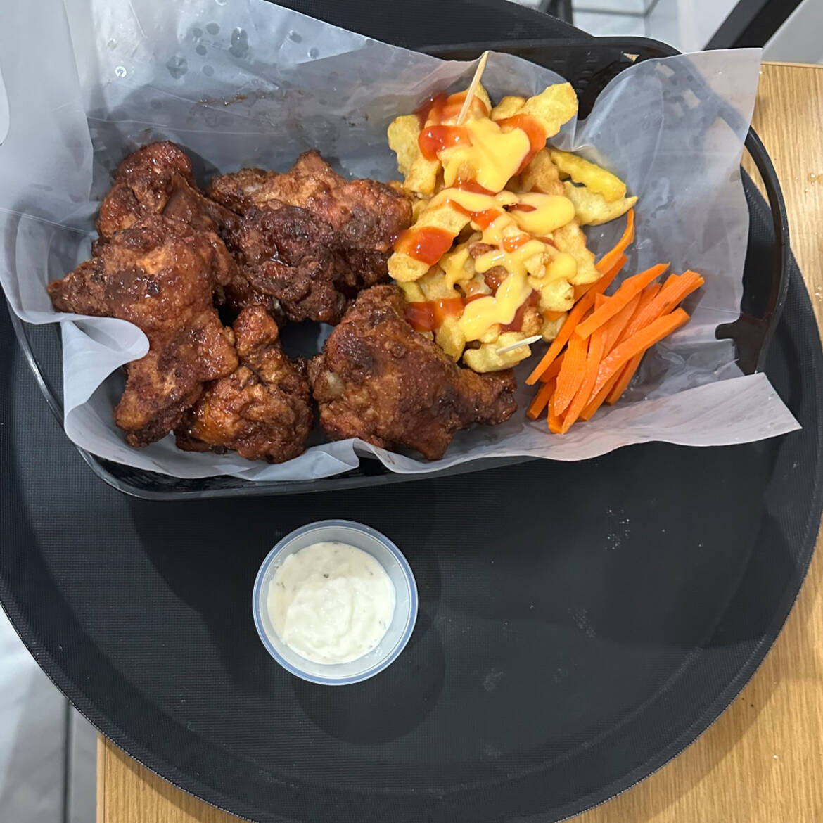 Orden de Alitas con Papas