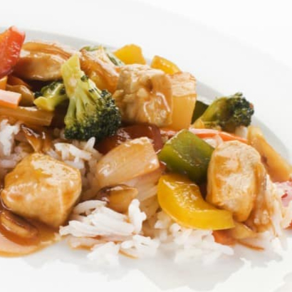 Chop Suey en Salsa con Pollo medio