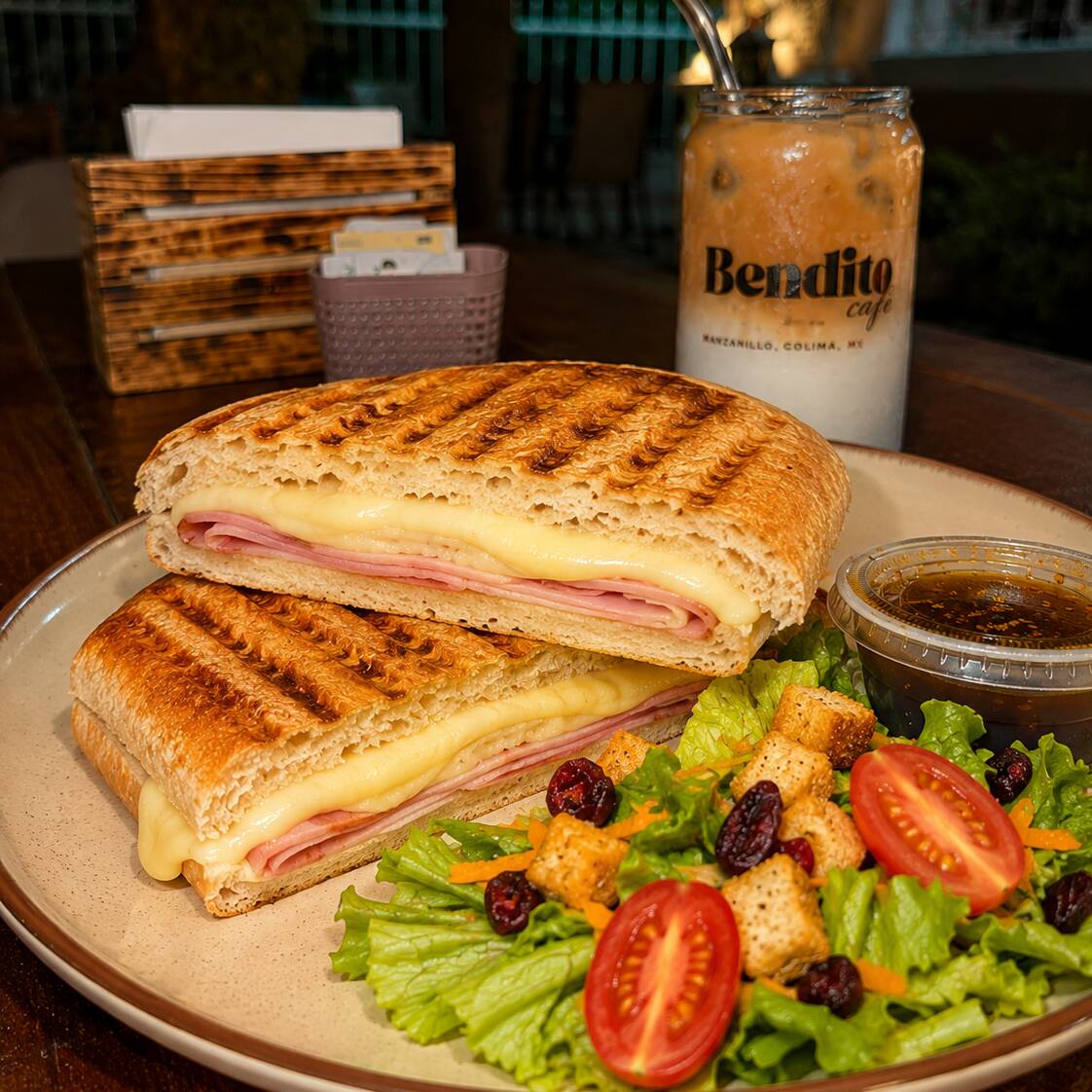 Panini Jamon y Queso