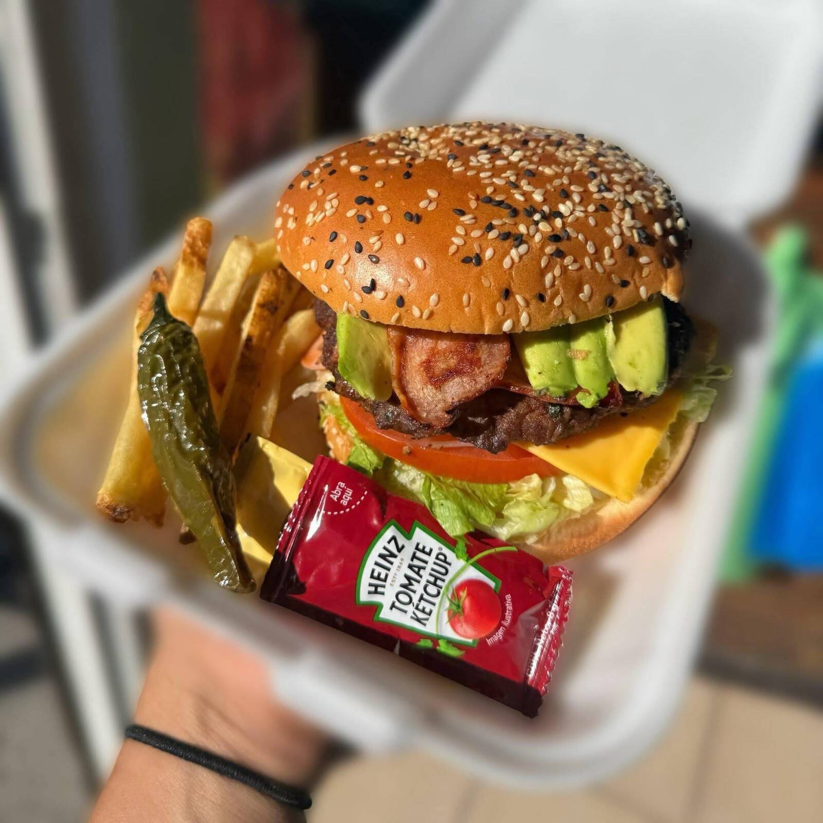 Hamburguesa Especial con Papas