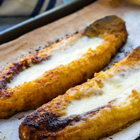 Plátano Maduro con Queso y Natilla