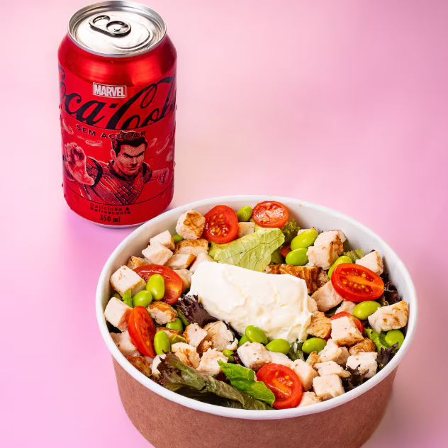 Escolha uma salada e uma bebida e aproveite 10% de desconto.
Para garantir uma entrega rápida, não é possível fazer trocas e/ou retiradas de ingredientes nos produtos.