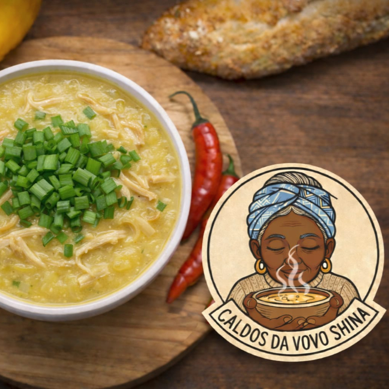 Nosso caldo caseiro cremoso bem temperada, com alho, cebola, linguiça, frango desfiado e aipim Esta porção possuí 500ml.