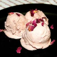 Nieve de Pétalos de Rosa