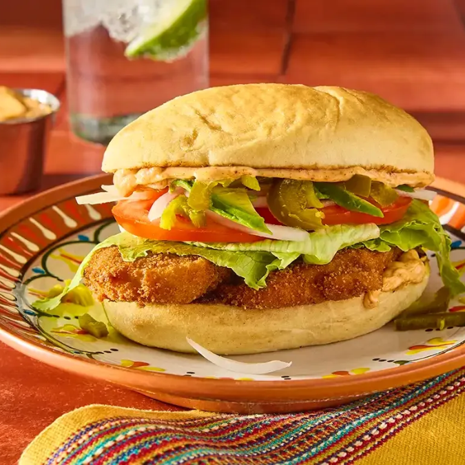 Torta de Pechuga de Pollo Empanizada