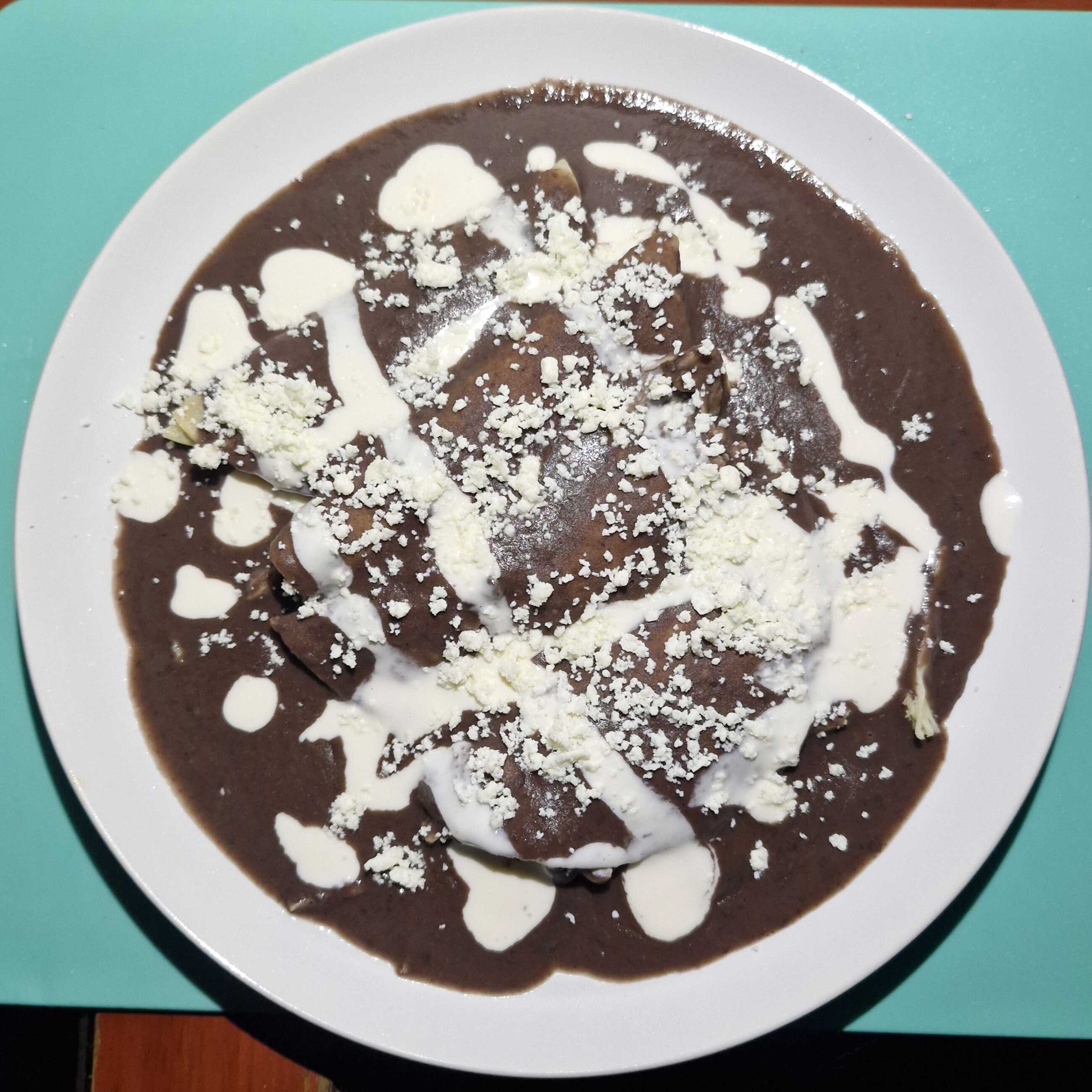 Enfrijoladas