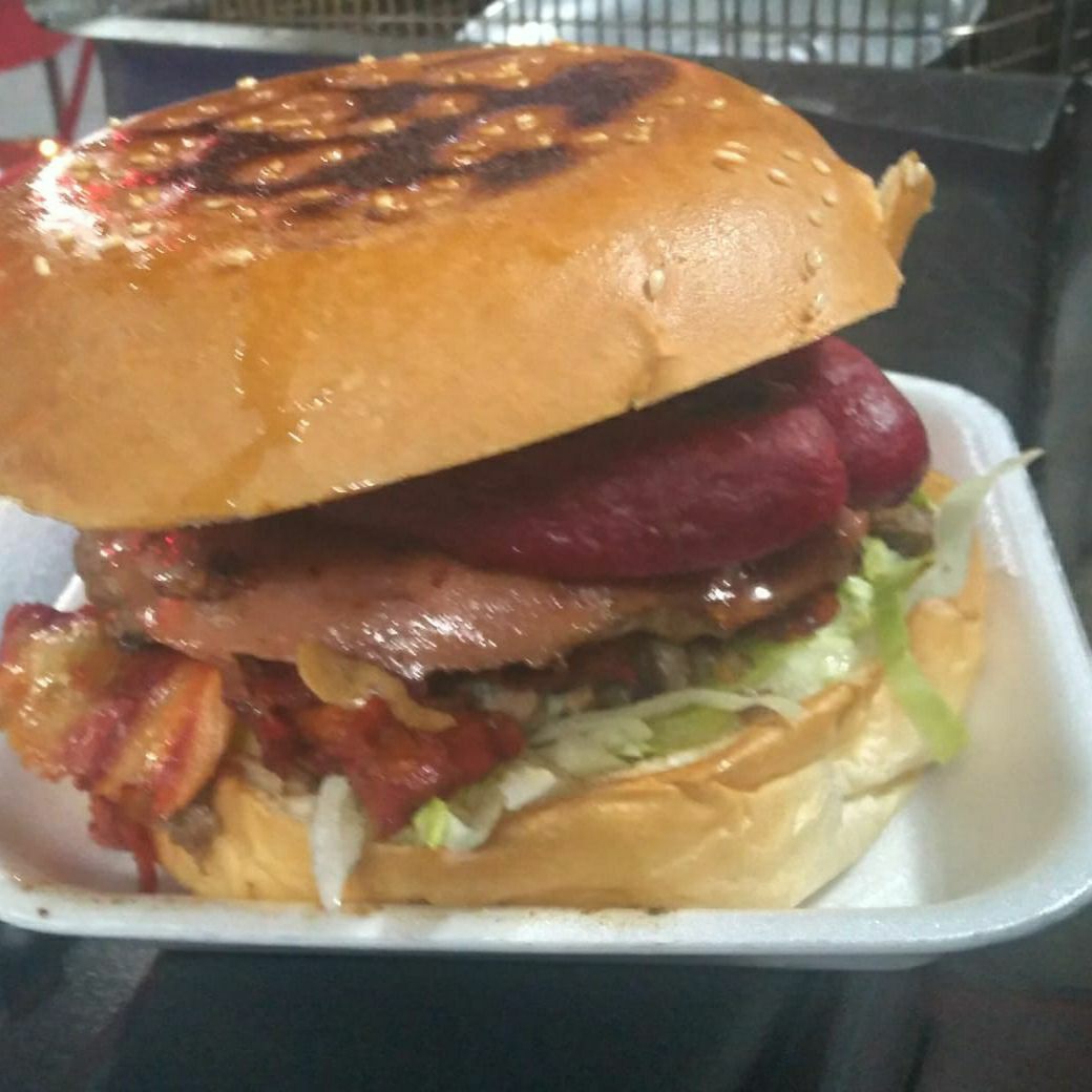 HAMBURGUESA SALCHICHA BURGUER.