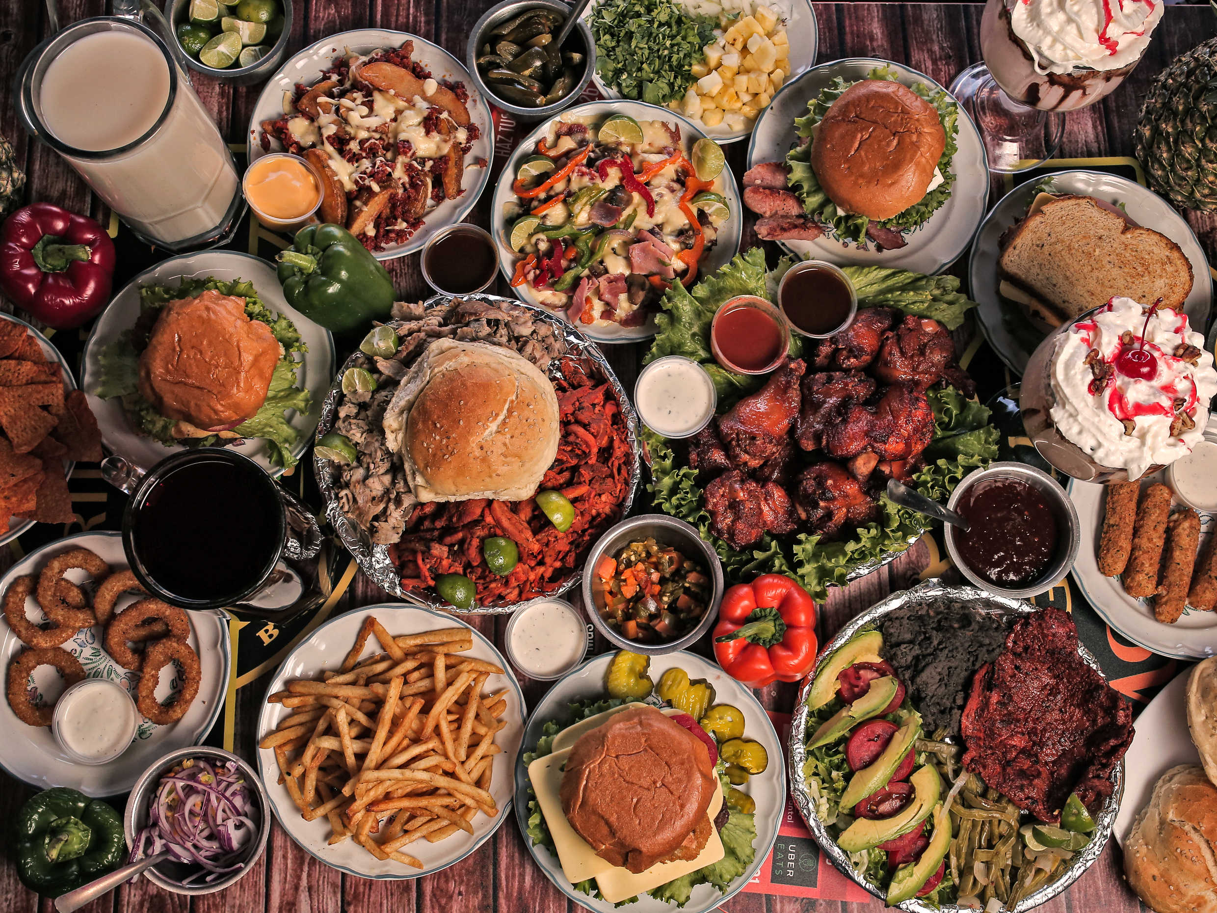 MC'ARTHUR BUGUER´S TACOS Y MAS (AV. Juarez)