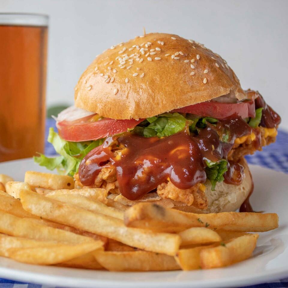 Hamburguesa de pollo BBQ
