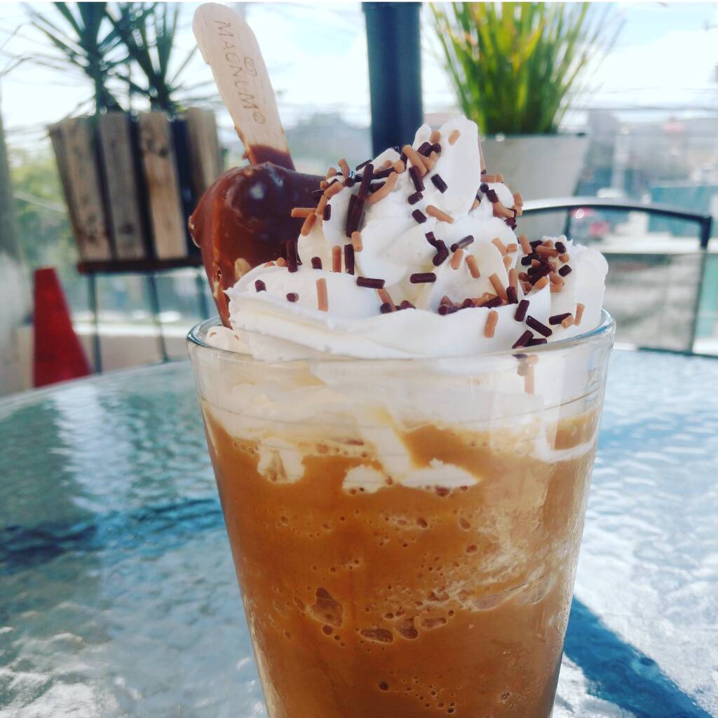Frappé Mágnum