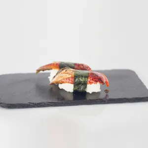 NIGIRI DE ANGUILA